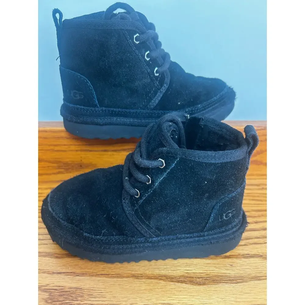 UGG Children's Size 10 Side Zip Suede Black 1017320T Boot Toddler